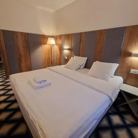 فندق سويس بلص 3*